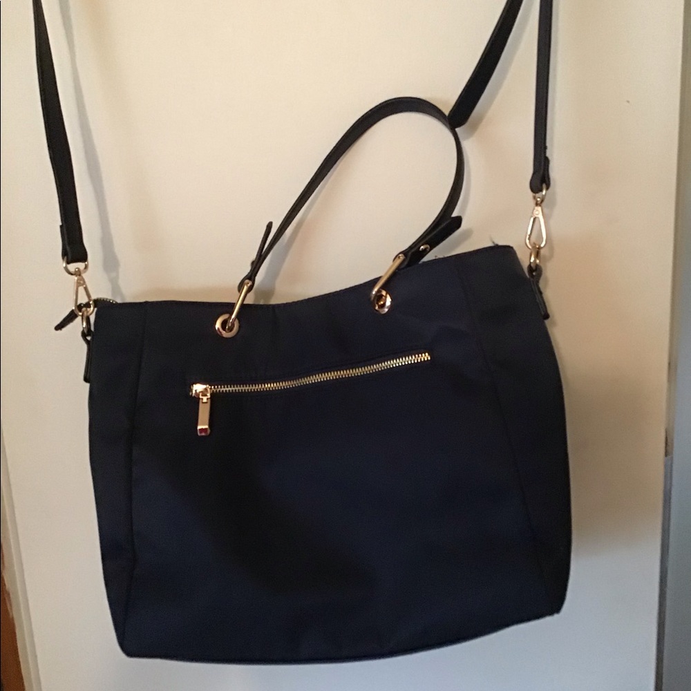 purses - Picture 4 of 7
